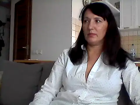 Elena48324 online show from November 15, 2025, 11:18 am