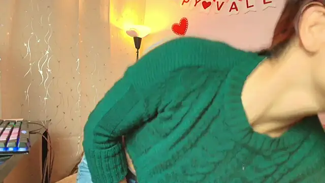 Dafne Mel online show from February 12, 2026, 4:02 pm