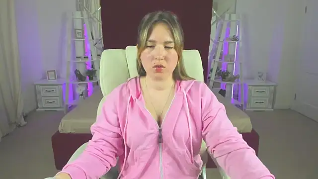 Sofii darling online show from March 22, 2026, 5:38 pm