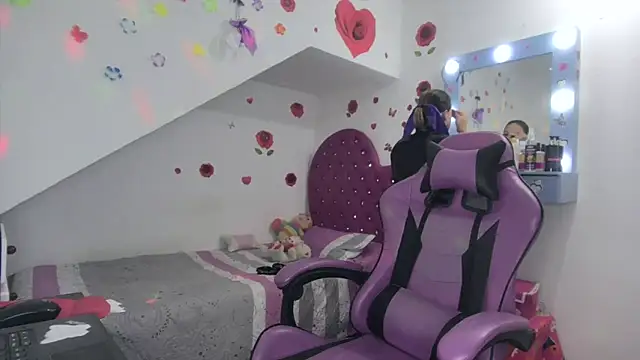 soffy rosses online show from October 16, 2025, 1:50 am