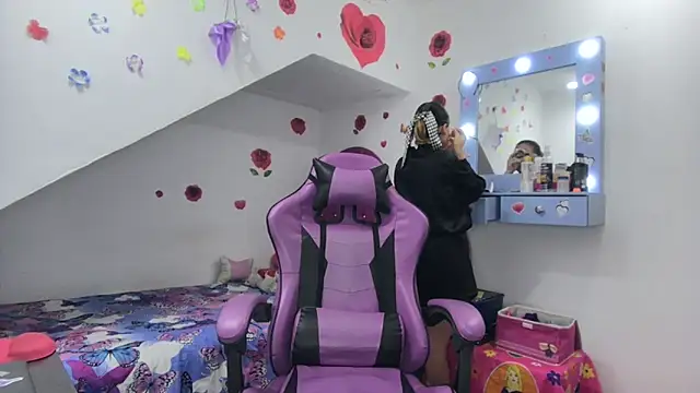 soffy rosses online show from October 20, 2025, 1:50 am