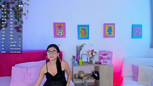 Snapshot of AprilAddams_ chatting on September 16, 2025, 9:27 pm AprilAddams  online show from September 16, 2025, 9:27 pm