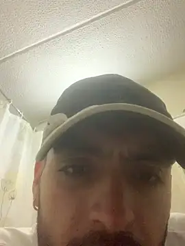 malek xarx  online show from December 14, 2025, 6:30 am