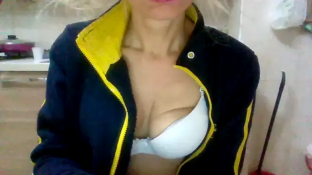 Kelly80 online show from March 25, 2026, 3:45 am