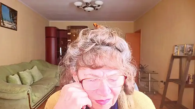 Snapshot of Betty_Brick chatting on January 14, 2026, 1:39 pm Betty Brick online show from January 14, 2026, 1:39 pm