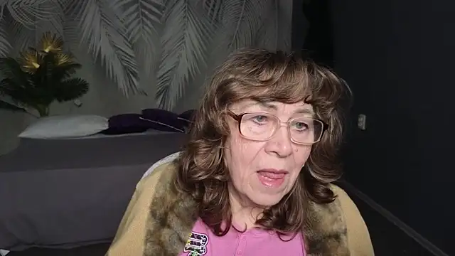 Betty Brick online show from April 11, 2026, 9:57 am