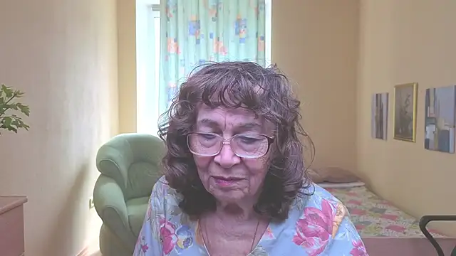 Betty Brick online show from April 26, 2026, 9:29 am