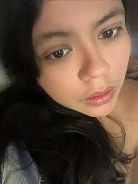 karysweetbeaury online show from July 6, 2026, 12:07 am
