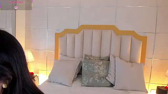 MaddieParker online show from March 18, 2026, 7:50 pm