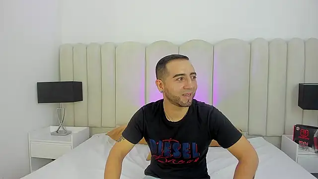 Snapshot of Lushian_ chatting on May 13, 2026, 3:42 pm Lushian online show from May 13, 2026, 3:42 pm