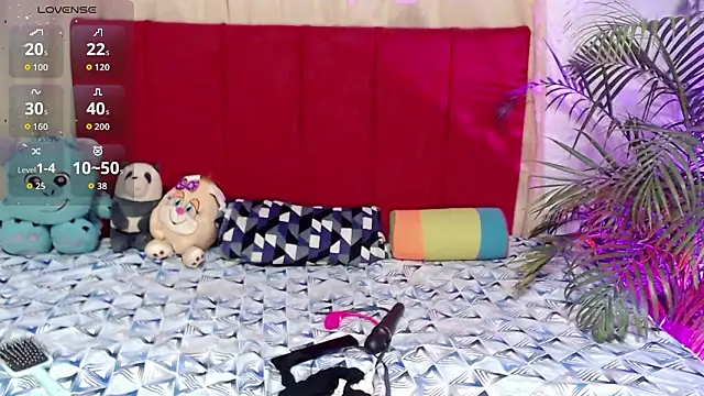 kushina uzumaki75 online show from January 17, 2026, 2:05 am