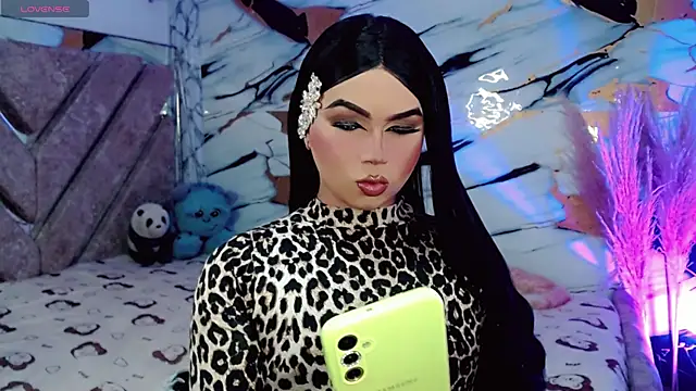 kushina uzumaki75 online show from April 17, 2026, 2:03 am