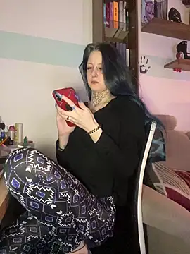 Snapshot of Seductively4_20 chatting on February 2, 2026, 5:50 am Seductively4 20 online show from February 2, 2026, 5:50 am