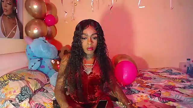 Snapshot of pink_7777 chatting on November 17, 2025, 8:25 pm pink 7777 online show from November 17, 2025, 8:25 pm