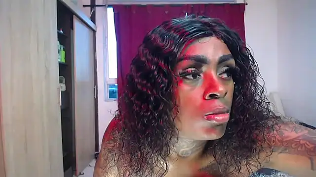 Snapshot of pink_7777 chatting on January 18, 2026, 11:19 pm pink 7777 online show from January 18, 2026, 11:19 pm