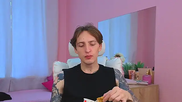 Martin Jin online show from September 11, 2025, 11:32 am