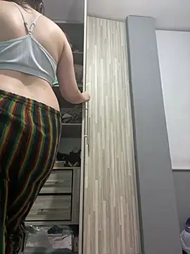 Snapshot of Megan_colsom chatting on February 8, 2026, 3:32 am Megan colsom online show from February 8, 2026, 3:32 am