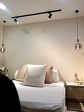 Samantha hotly online show from September 13, 2025, 11:10 am