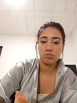 Samantha hotly online show from November 4, 2025, 10:03 am