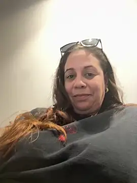 Snapshot of PrettyKittyMia chatting on April 4, 2026, 4:15 pm PrettyKittyMia online show from April 4, 2026, 4:15 pm