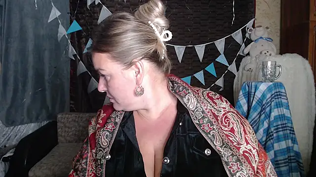 Snapshot of NikaSkylink chatting on October 2, 2025, 6:59 pm NikaSkylink online show from October 2, 2025, 6:59 pm