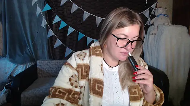 Snapshot of NikaSkylink chatting on October 7, 2025, 3:36 am NikaSkylink online show from October 7, 2025, 3:36 am