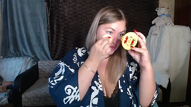 Snapshot of NikaSkylink chatting on October 10, 2025, 3:38 am NikaSkylink online show from October 10, 2025, 3:38 am