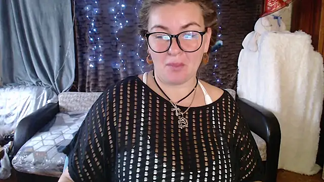 Snapshot of NikaSkylink chatting on November 11, 2025, 6:24 am NikaSkylink online show from November 11, 2025, 6:24 am