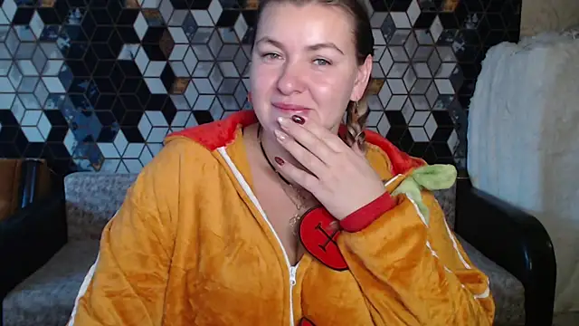 Snapshot of NikaSkylink chatting on December 16, 2025, 5:01 am NikaSkylink online show from December 16, 2025, 5:01 am