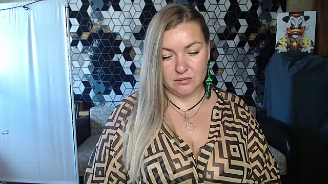NikaSkylink online show from May 29, 2026, 4:54 am