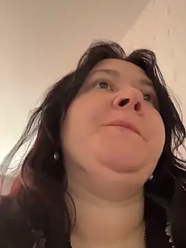 Liza Will online show from April 15, 2026, 8:32 am