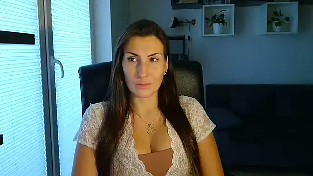 DonnaAmore online show from October 12, 2025, 3:22 pm