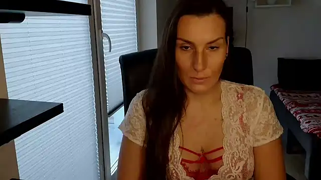 DonnaAmore online show from January 8, 2026, 8:27 am