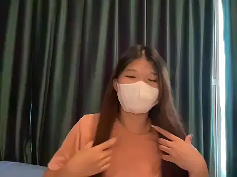 sweetguay9871 online show from April 6, 2026, 6:03 am