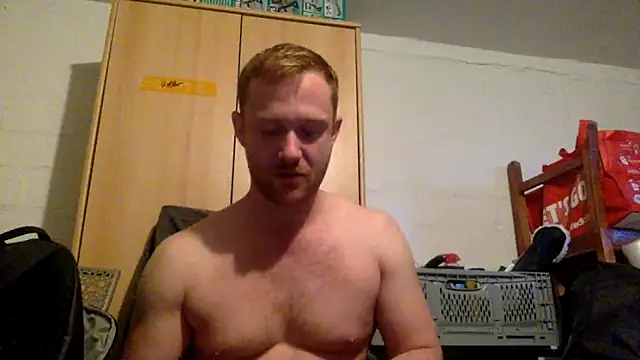 Snapshot of T_R_1992 chatting on June 10, 2026, 7:13 pm T R 1992 online show from June 10, 2026, 7:13 pm