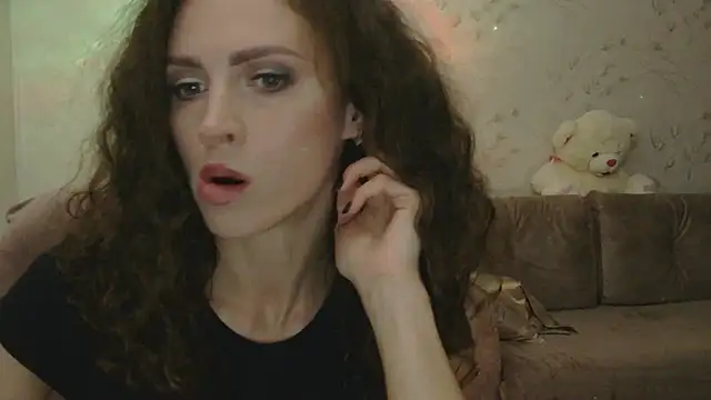 Amber Carrol online show from November 29, 2025, 5:16 pm