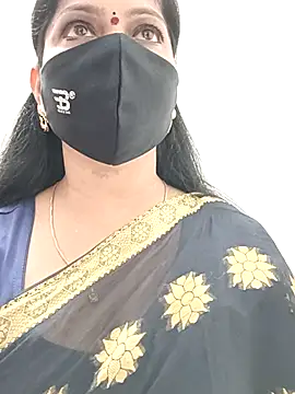 shivani27 online show from September 11, 2025, 2:28 pm