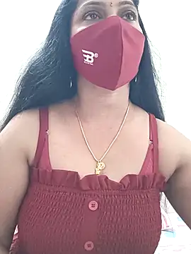 shivani27 online show from April 18, 2026, 7:34 am