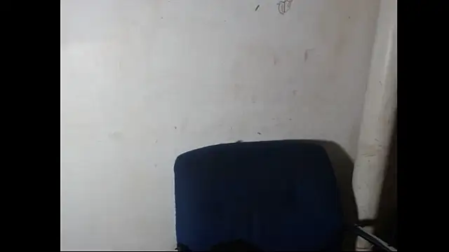 BebaFoxx online show from October 20, 2025, 4:07 pm