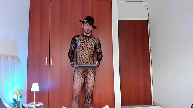 Snapshot of Dark_beauty2 chatting on October 11, 2025, 3:10 pm Dark beauty2 online show from October 11, 2025, 3:10 pm