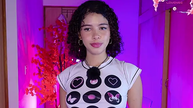 lilijwatson online show from April 10, 2026, 3:45 am