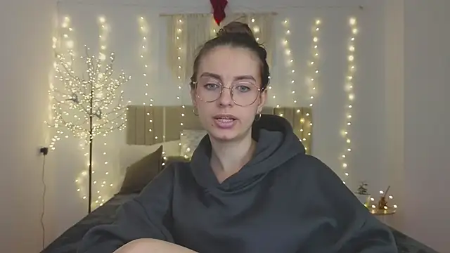 Real cutie1 online show from December 20, 2025, 3:08 pm