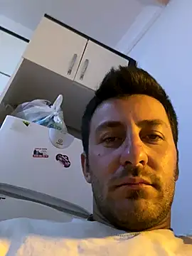 emredenizz07 online show from October 7, 2025, 5:10 pm