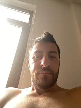 emredenizz07 online show from November 6, 2025, 7:31 am