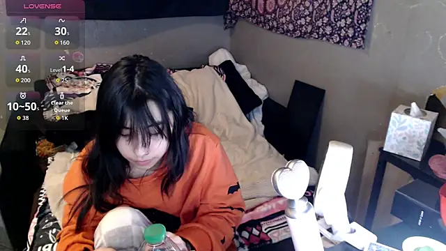 London Ray online show from February 4, 2026, 9:04 am