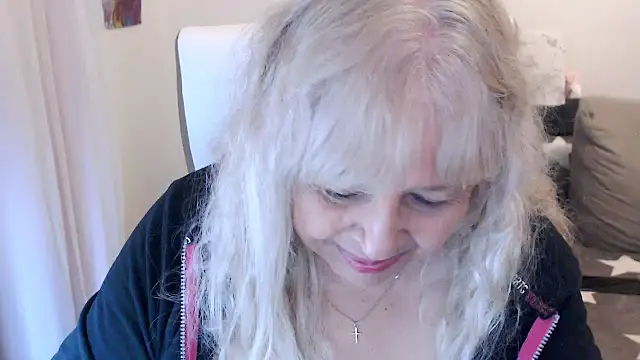 SusiLifeXXX online show from October 7, 2025, 7:44 pm