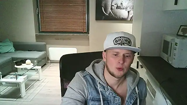 Snapshot of Dartanjanas13 chatting on October 25, 2025, 9:42 pm Dartanjanas13 online show from October 25, 2025, 9:42 pm