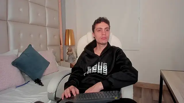 dark sun302 online show from September 28, 2025, 8:58 pm