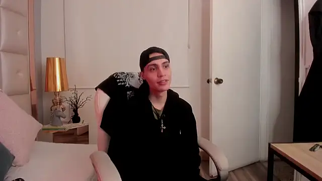 dark sun302 online show from December 18, 2025, 3:45 am