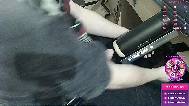 Snapshot of crocbite chatting on February 13, 2026, 7:43 pm crocbite online show from February 13, 2026, 7:43 pm